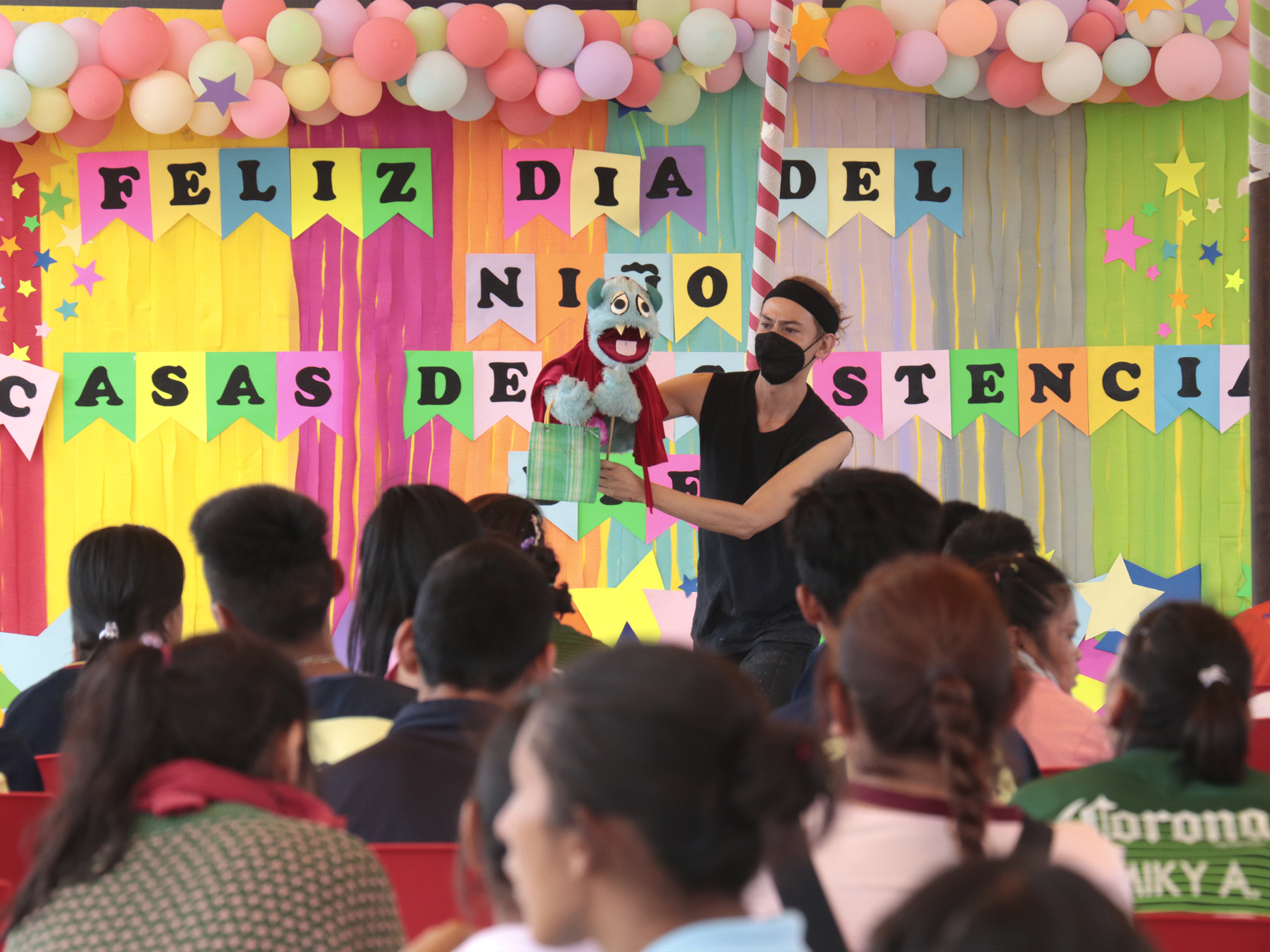 Celebran SEDIF y Cultura a niñas y niños de casas de asistencia