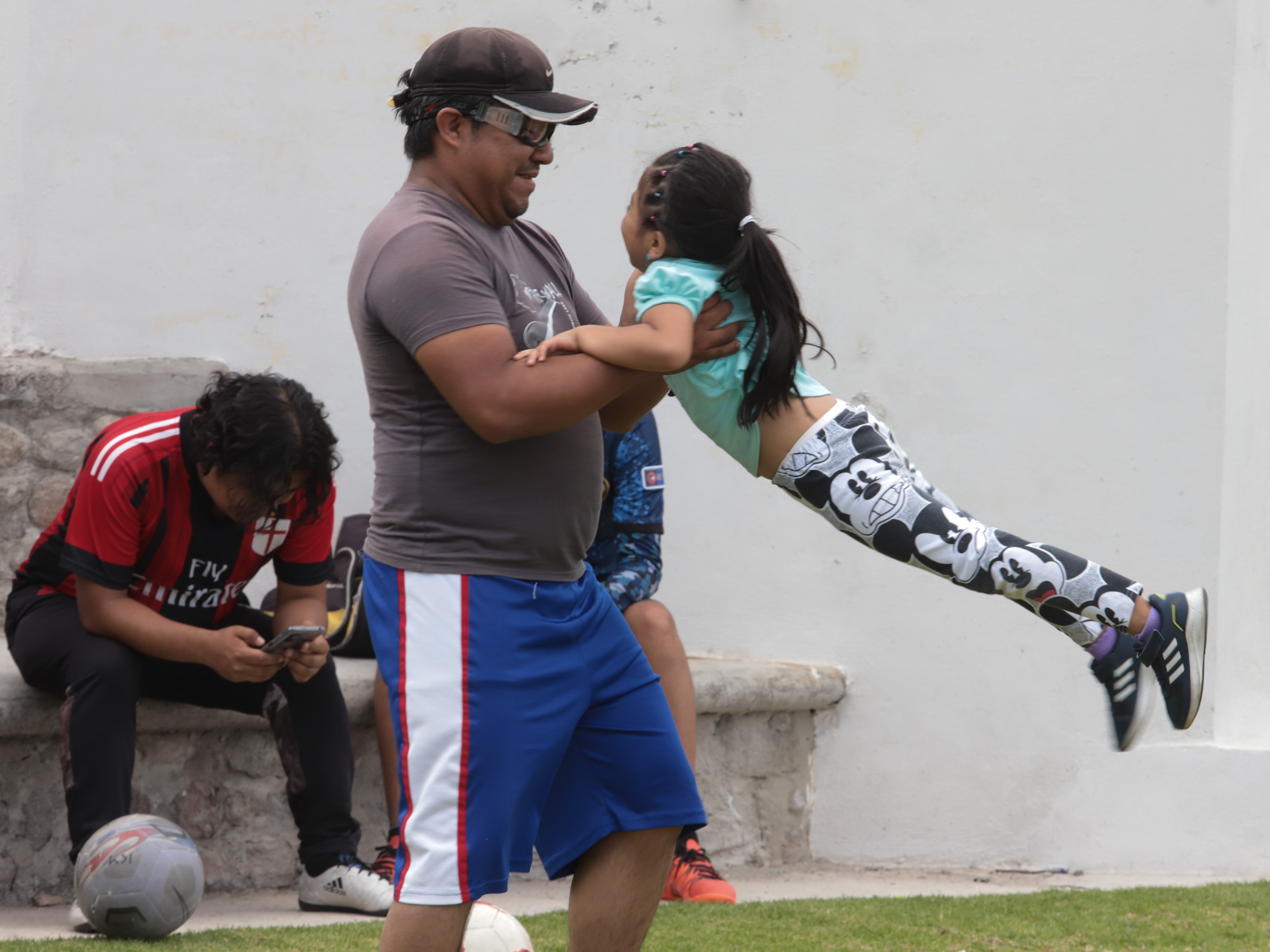 En Casa Puebla, SEDIF festeja a papás