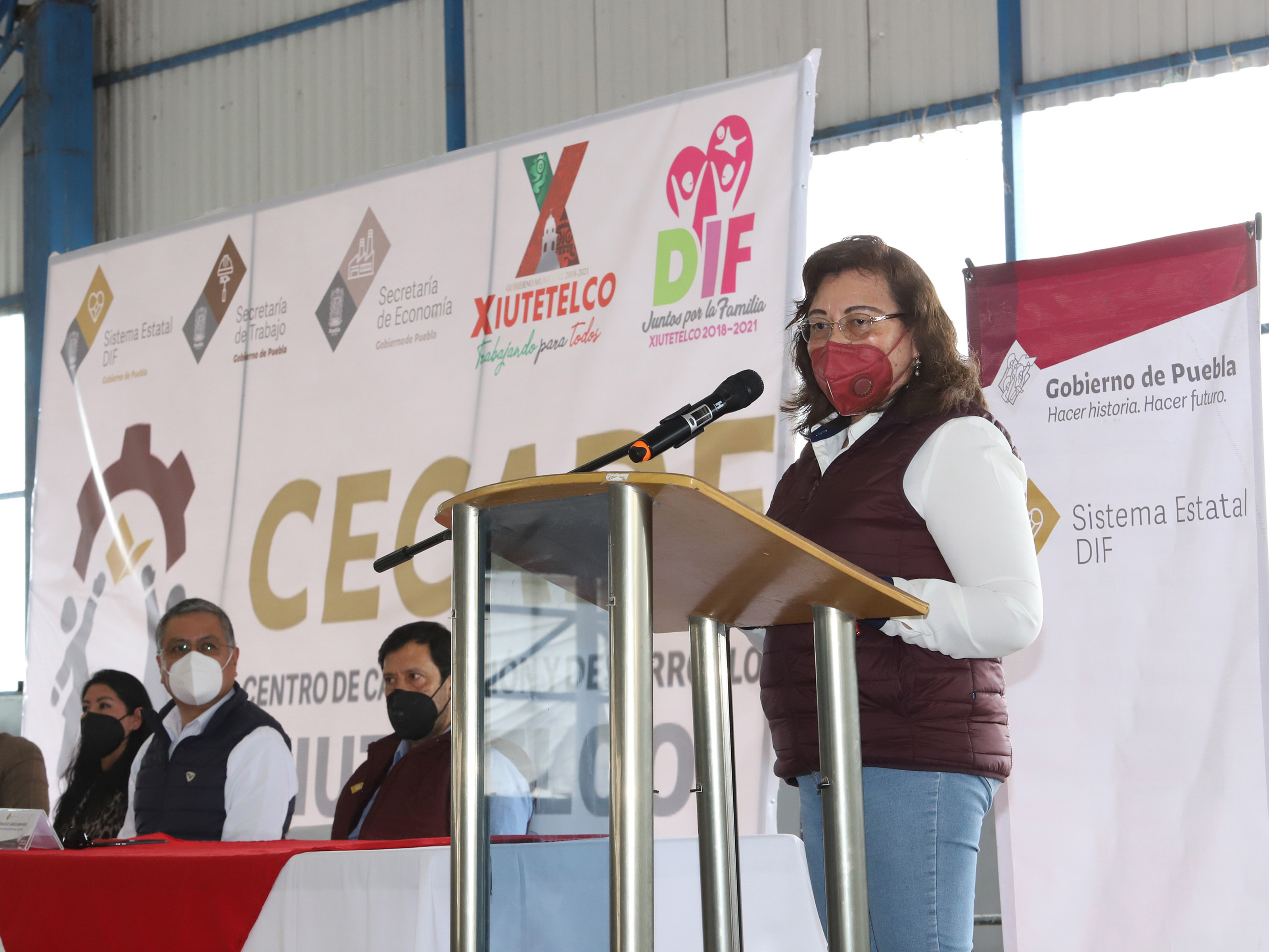 Con capacitación, SEDIF, Trabajo y Economía impulsan proyectos productivos en Xiutetelco