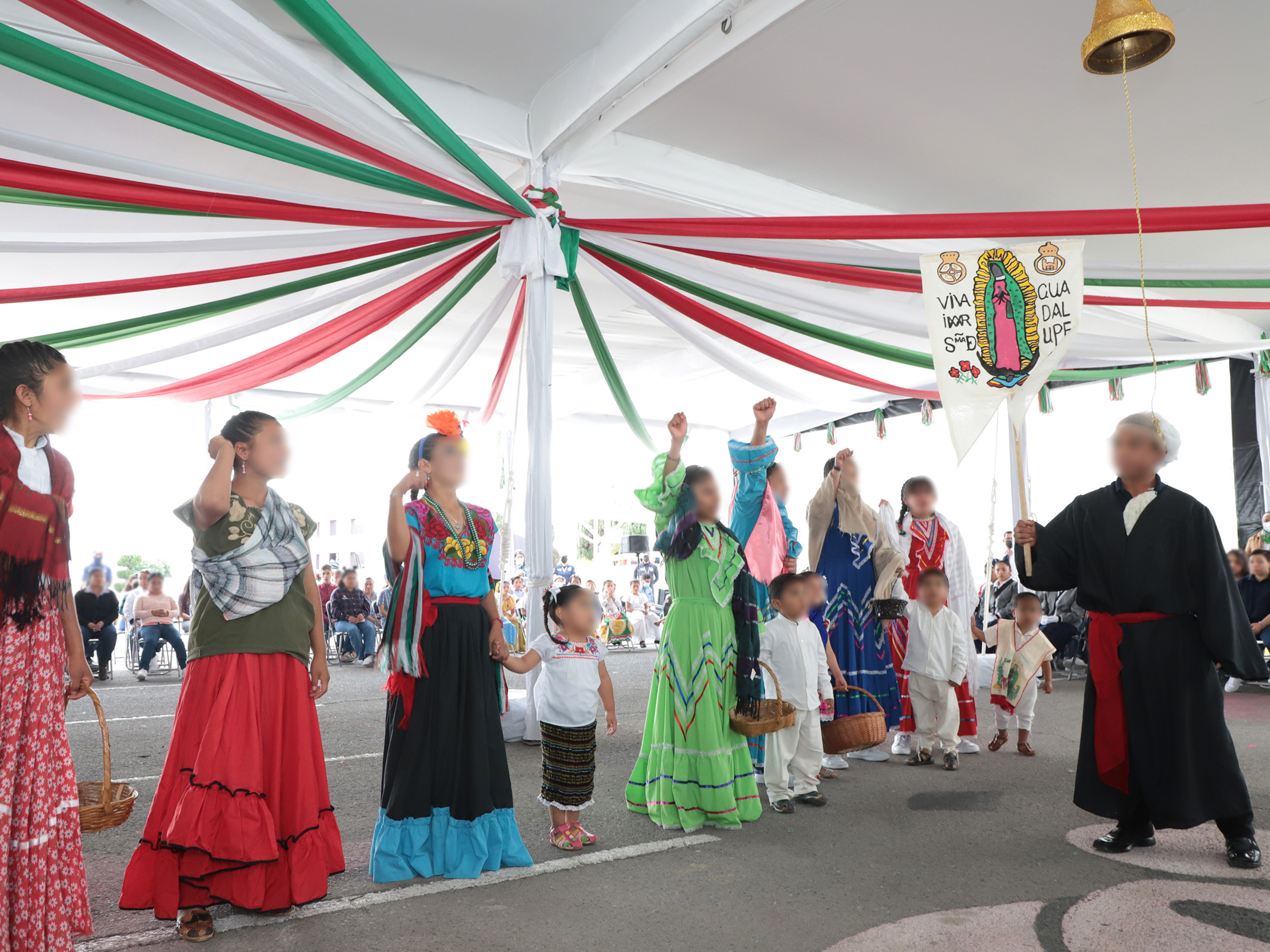 Celebra SEDIF Fiestas Patrias en casas de asistencia
