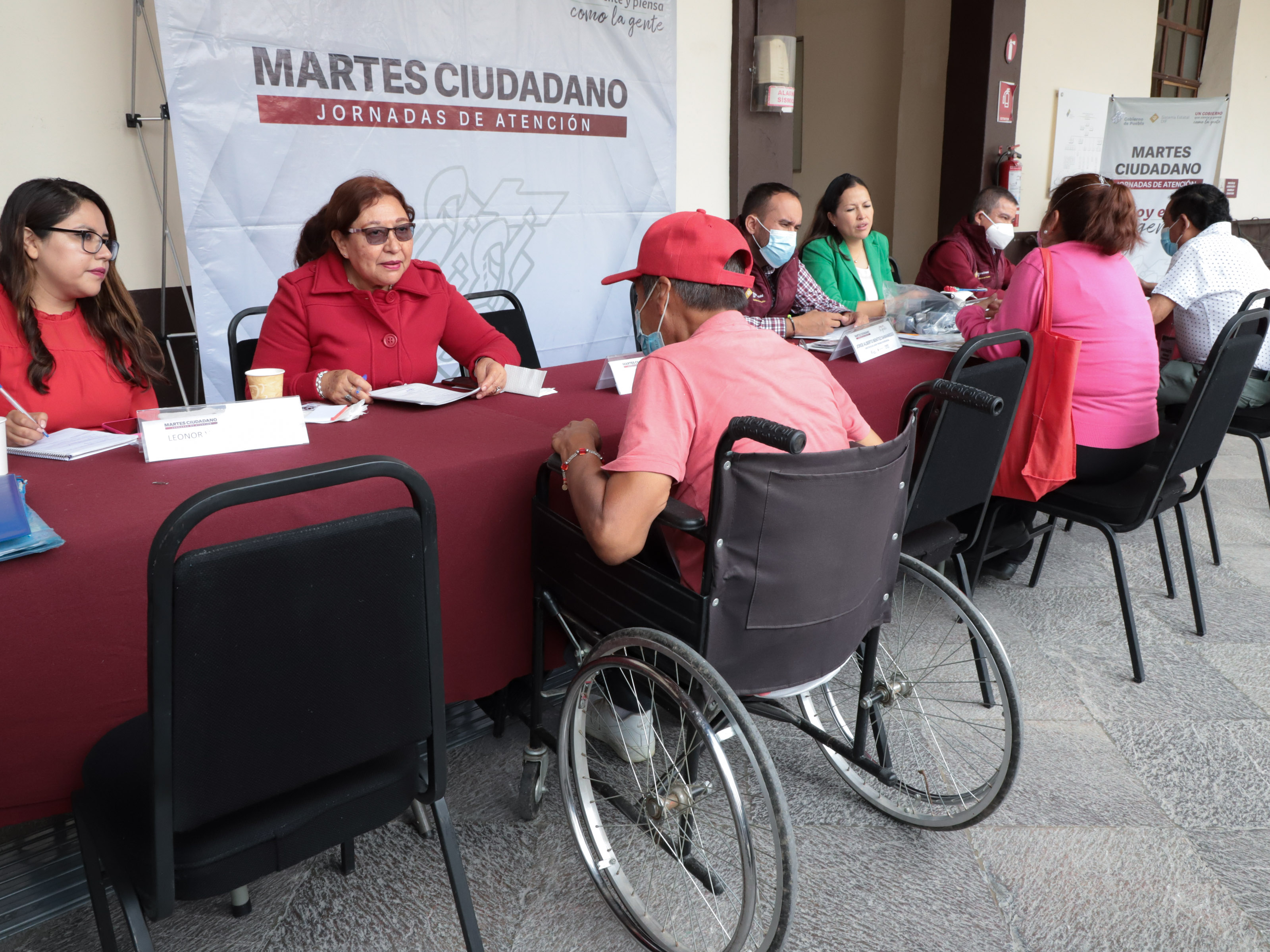 En “Martes Ciudadano”, SEDIF recibe y apoya a grupos de atención prioritaria