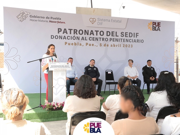 Con donación, SEDIF beneficia a población femenil del Centro Penitenciario Puebla