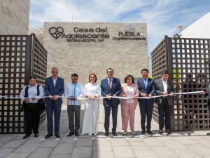 Inauguran Sergio Salomón y Gaby Bonilla nueva Casa del Adolescente