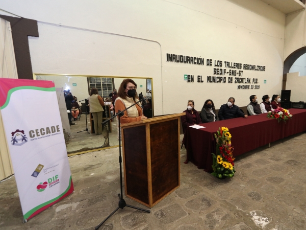 En Zacatlán, SEDIF pone en marcha la regionalización de talleres