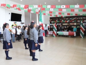 Promueve SEDIF valores cívicos en casas de asistencia