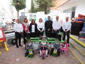 Brinda SEDIF equipamiento a Centros de Asistencia Infantil Comunitarios