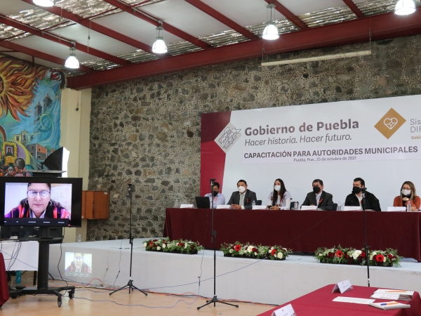 Reafirma Rosario Orozco trabajo conjunto con ayuntamientos en beneficio de población vulnerable
