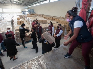 Supervisa SEDIF entrega de desayunos escolares fríos y calientes en la capital