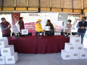 Entrega SEDIF paquetes alimentarios a brigadistas forestales