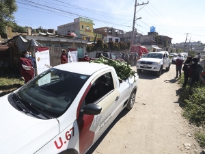 Reparte SEDIF alimentos en cuatro colonias del norte de la ciudad