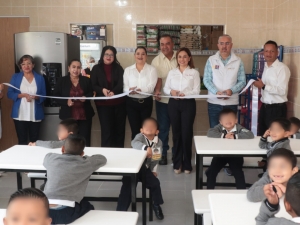 Inaugura Gaby Bonilla desayunador escolar en San Baltazar Campeche