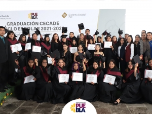 Profesionaliza SEDIF a alumnas y alumnos de los CECADE