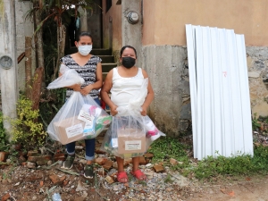 Reparte SEDIF apoyos a damnificados de la Sierra Nororiental