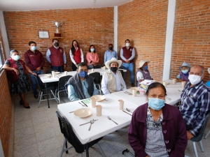 Pone en marcha SEDIF estancia de día para adultos mayores en Tecola