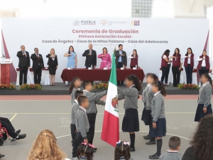 Gradúa SEDIF a estudiantes bajo su custodia; corresponden a los niveles básico y medio superior