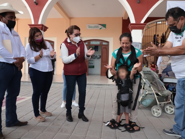 Gracias al SEDIF, menor con discapacidad de Zinacatepec podrá rehabilitarse