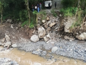 Apoya SEDIF a familias damnificadas por lluvias en Tepatlán y Amixtlán