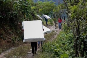 Concluye SEDIF entrega de colchones en albergues indígenas del estado